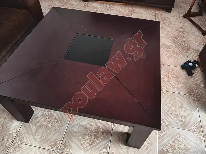 τραπέζι σαλονιού,τηλεοραση,ψυγειο,πλυντηριο,κρεβατι διπλο,τραπεζι με καρέκλες 