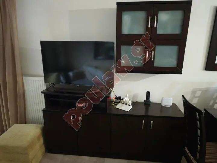 Έπιπλα και ηλεκτρικές συσκευές 