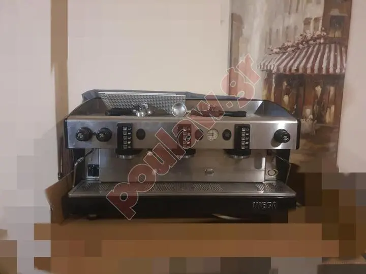 μηχανή καφέ και μύλος καφέ 
