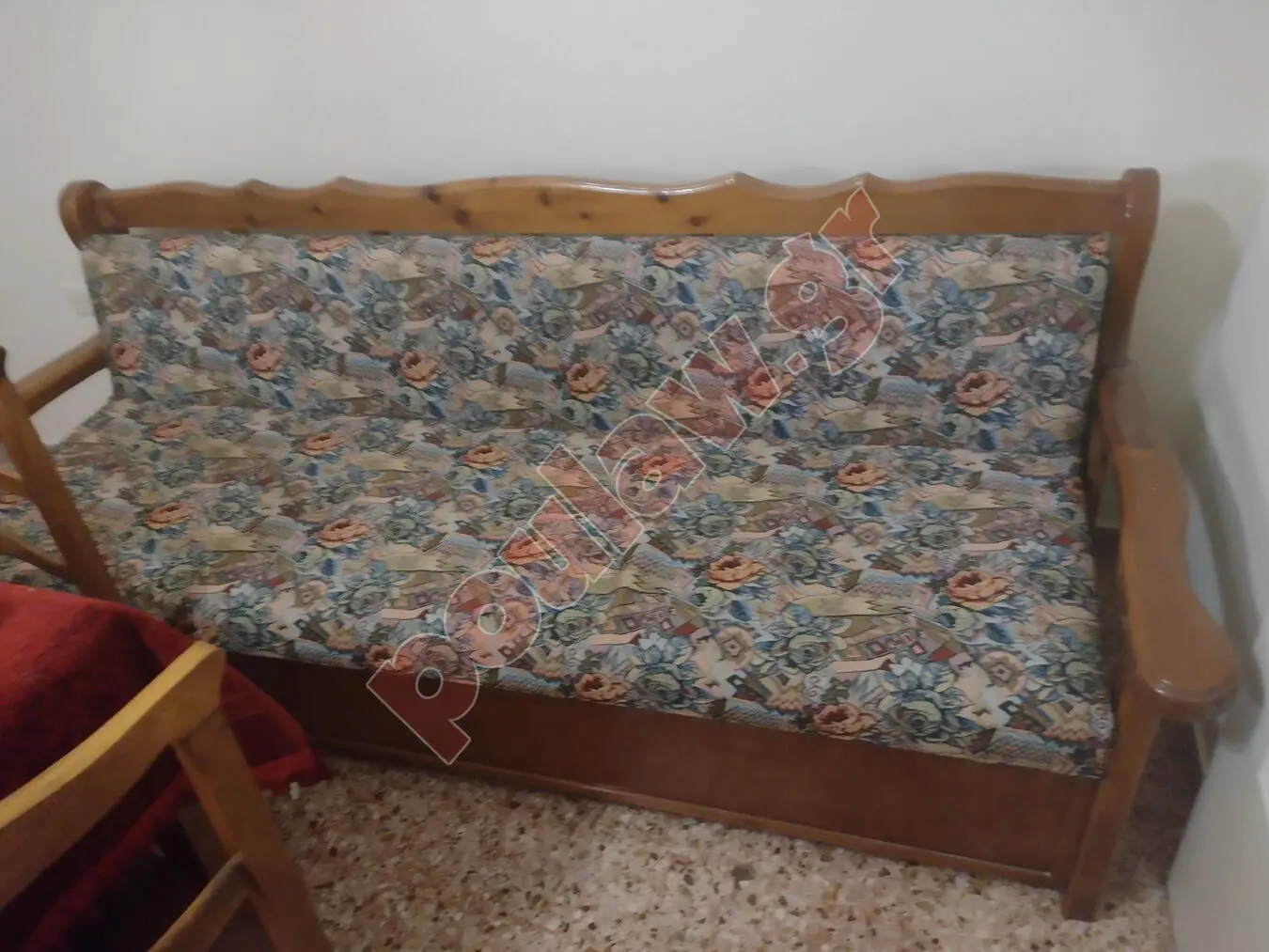 Μπαουλοντιβανο μασιφ κατασκευη