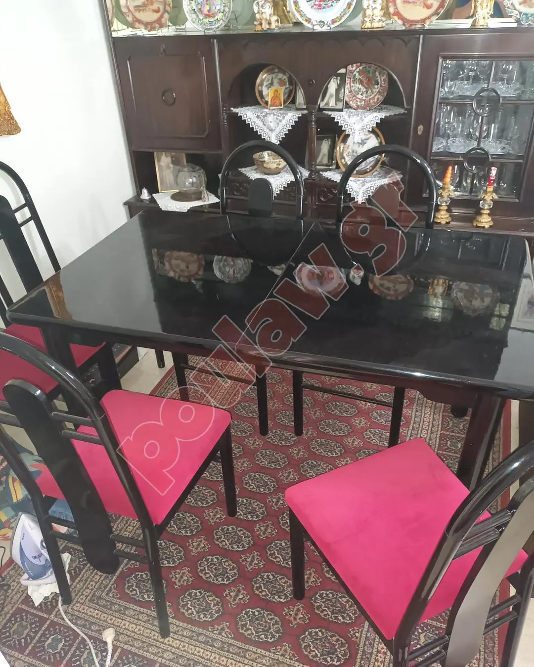 τραπεζαρια με 6 καρεκλες