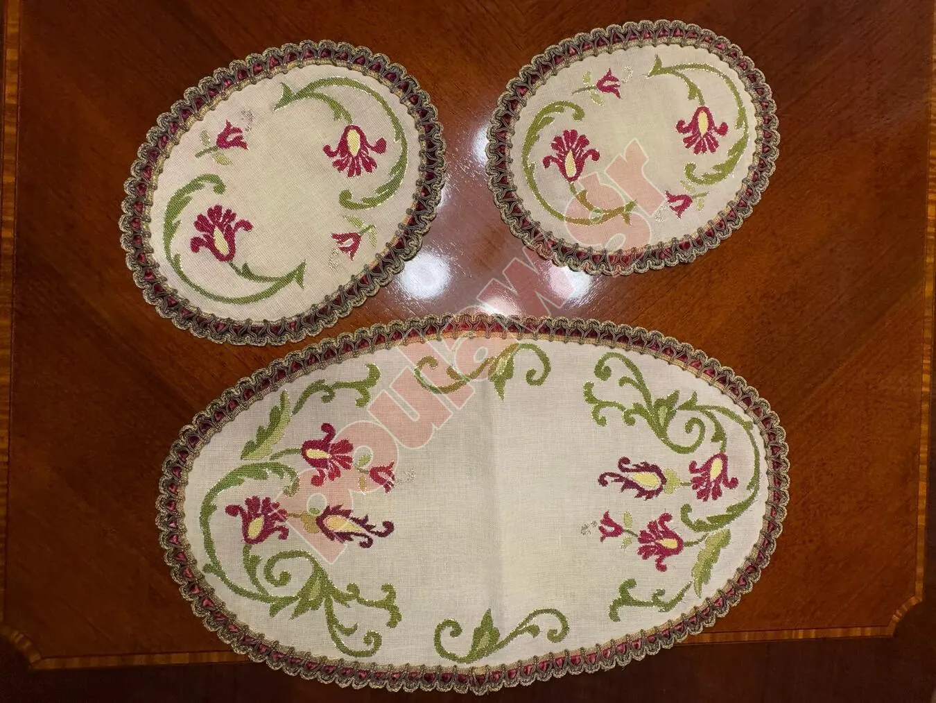 Κεντήματα χειροποίητα