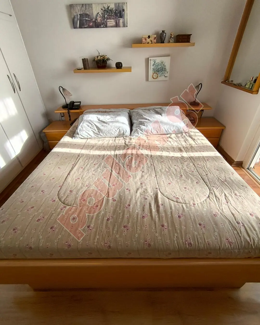 κρεβατοκάμαρα για υπερδιπλο στρώμα 