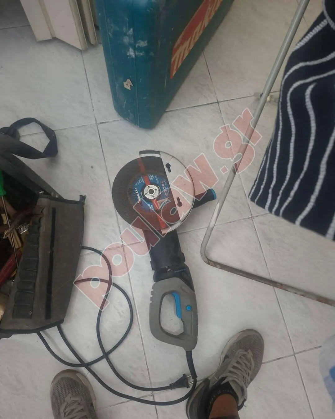 πωλούνται μεταχειρισμένα εργαλεία υδραυλικού 