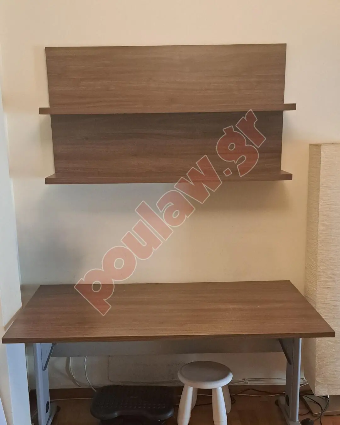 Γραφείο και ράφια Neoset