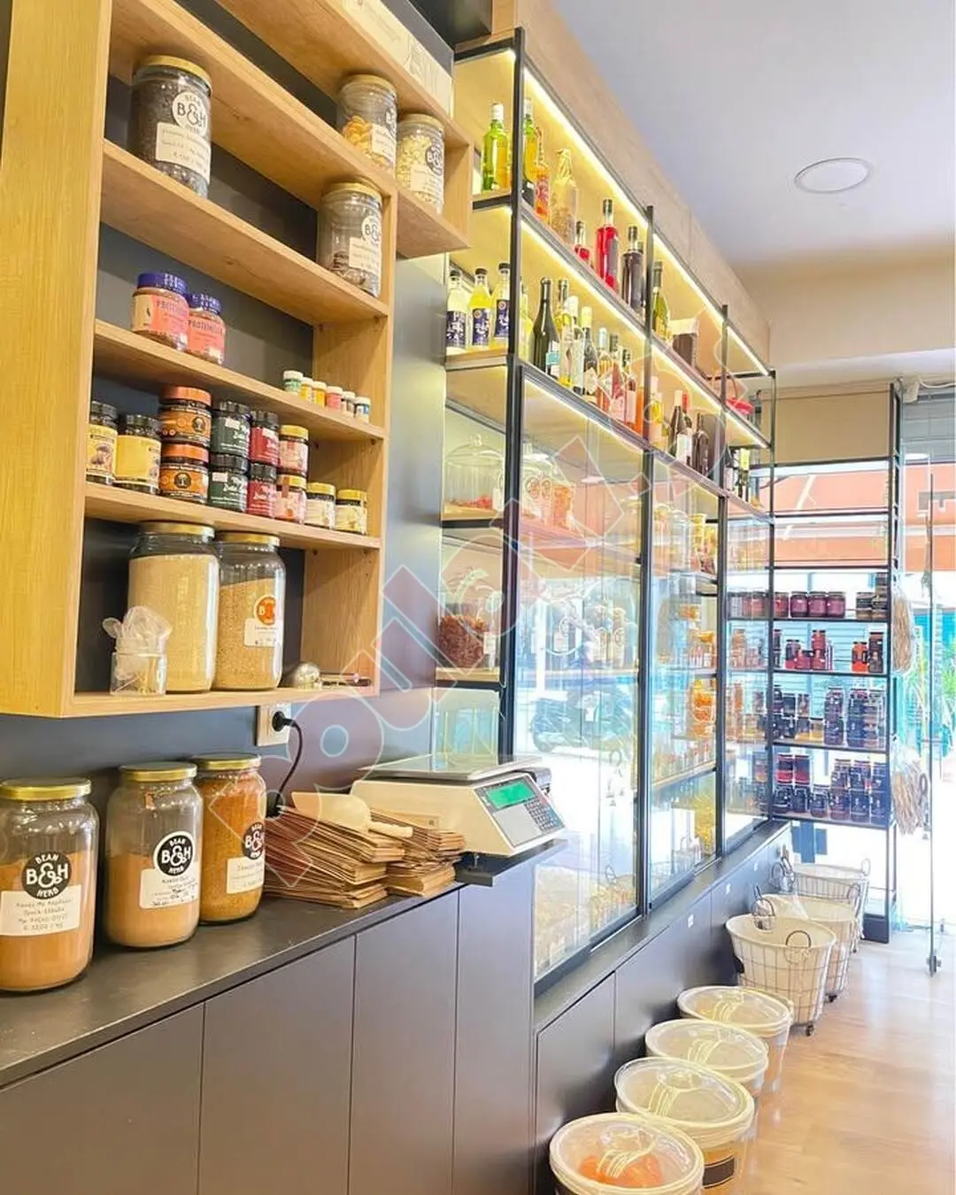 Πωλείται ενεργό κατάστημα και Ε-SHOP