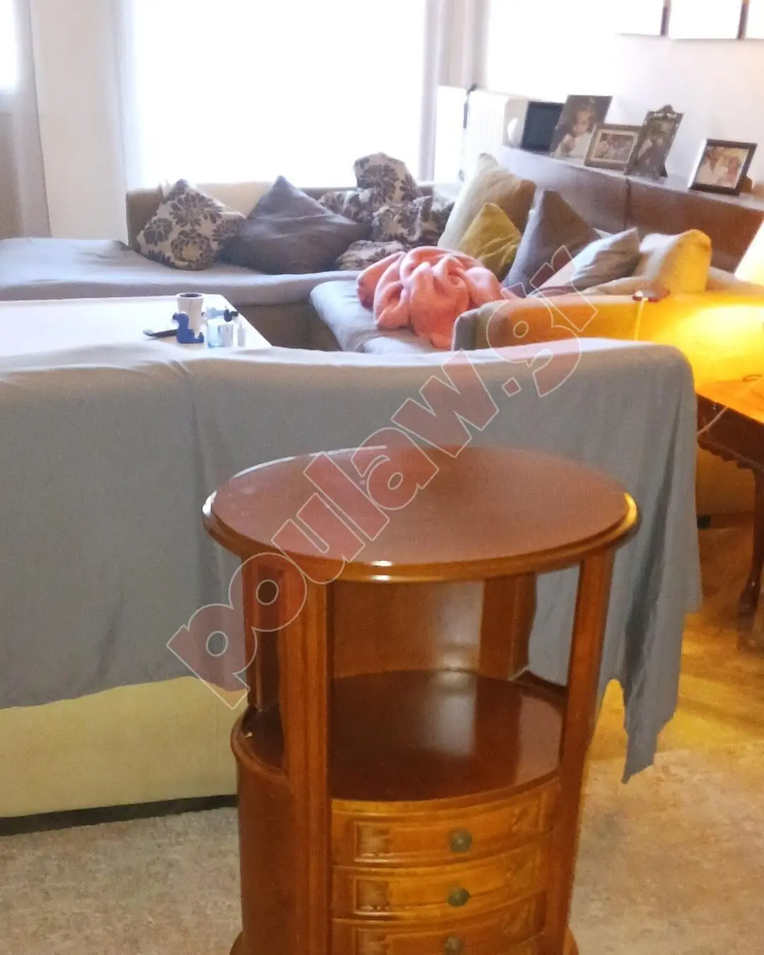 Μικροεπιπλο σαλονιου με συρταρια