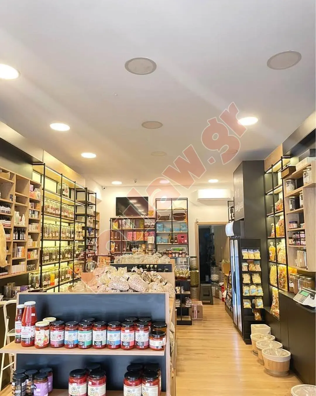 Πωλείται ενεργό κατάστημα και Ε-SHOP