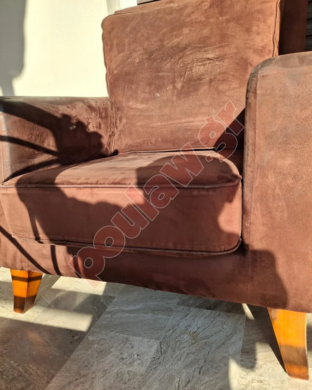 2 πολυθρόνες με 2 σκαμπό 